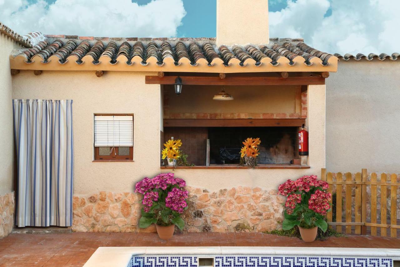 Casa Rural La Quinteria De Sancho Piscina Para Tres Apartamentos Argamasilla De Alba Bagian luar foto
